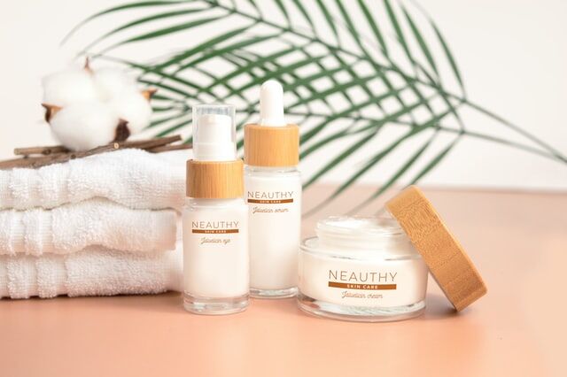 7 Useful Self-Tanning Tips From The Experts